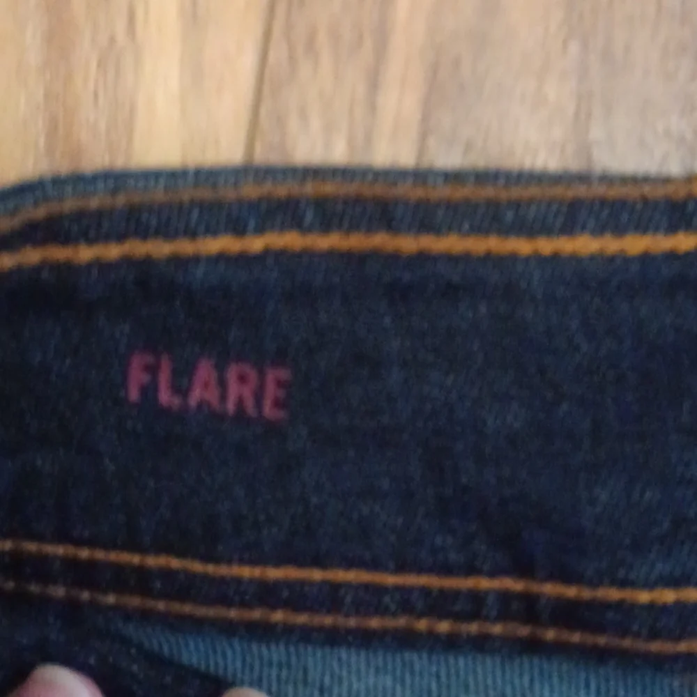 BDG Jeans Size 25 98% Cotton 2% Spandex Made U.S.A. Dark Blue Flare Jean - Picture 4 of 12